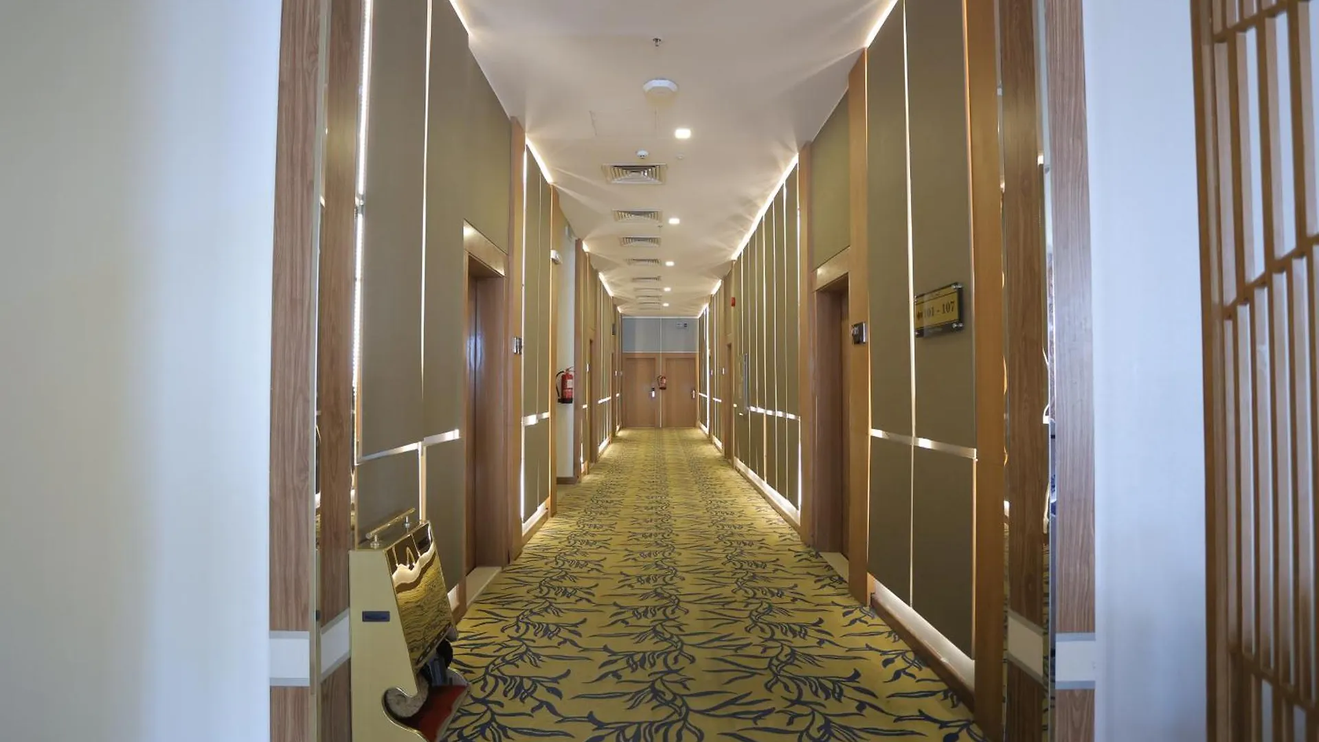 ****  Dar Hashim Hotel Suites - Alnuzha Riyadh Saudi-Arabien