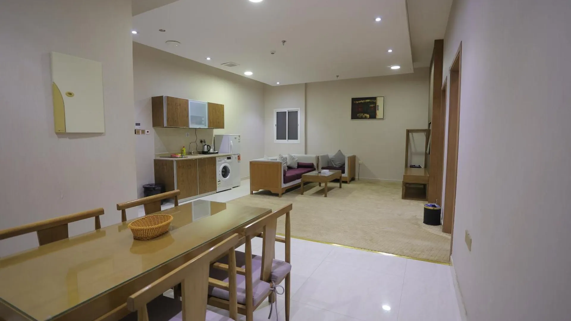 Dar Hashim Hotel Suites - Alnuzha 리야드