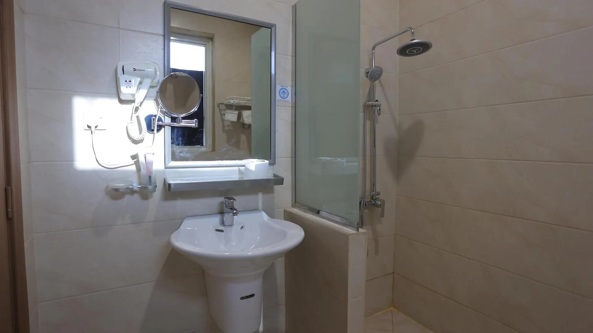 Dar Hashim Hotel Suites - Alnuzha 리야드